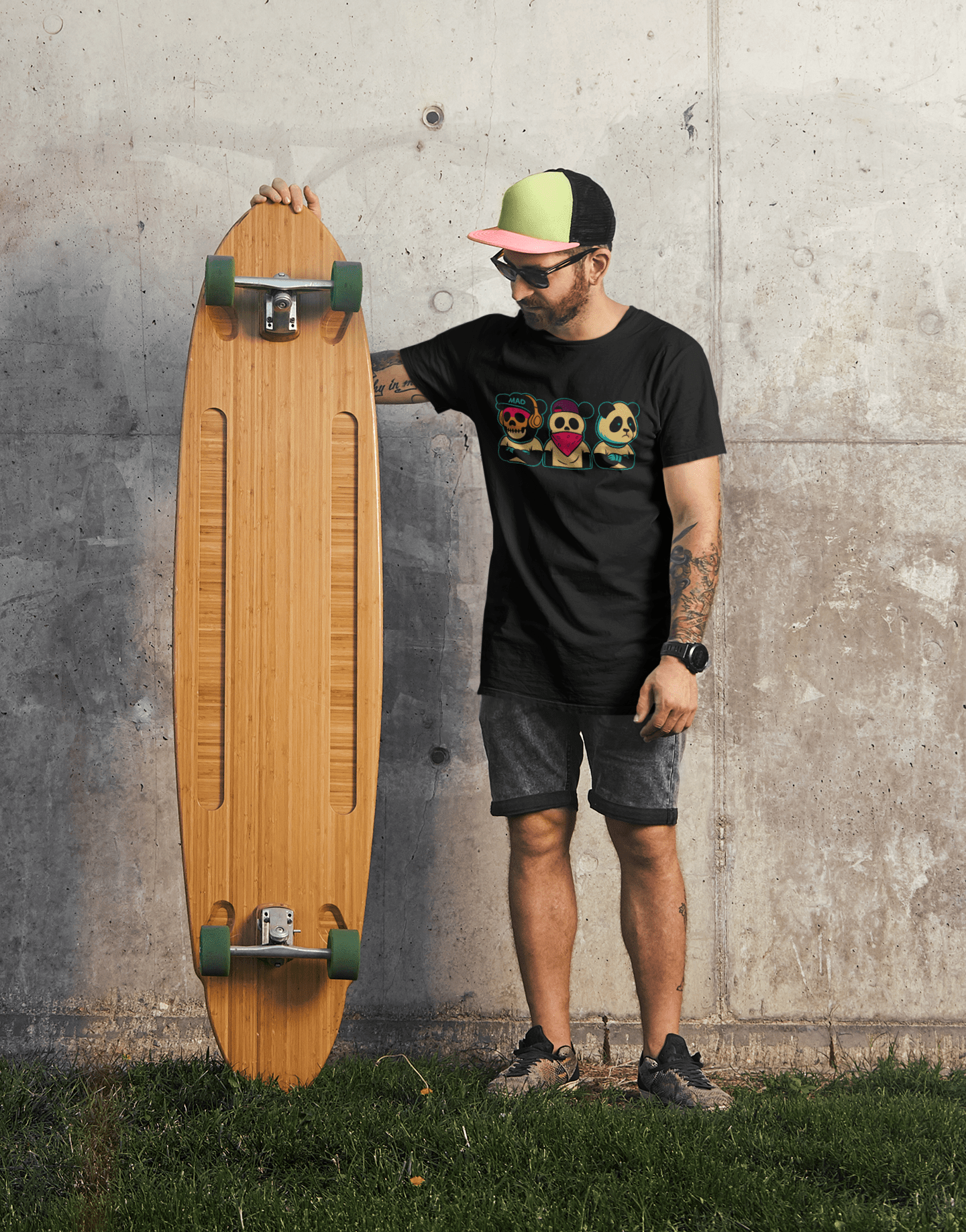 đđđ But make it MADD đŒ The wise pandas say: Donât see the hate. Donât hear the noise. Donât speak the fear. Just vibe. MADDPANDA Limited Edition T-Shirt â Soft Cotton Unisex Tee - maddpanda